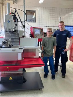 STARTklar-Praktikum bei der H.-D. Schunk GmbH & Co. Spanntechnik KG STARTklar-Praktikum bei der H.-D. Schunk GmbH & Co. Spanntechnik KG